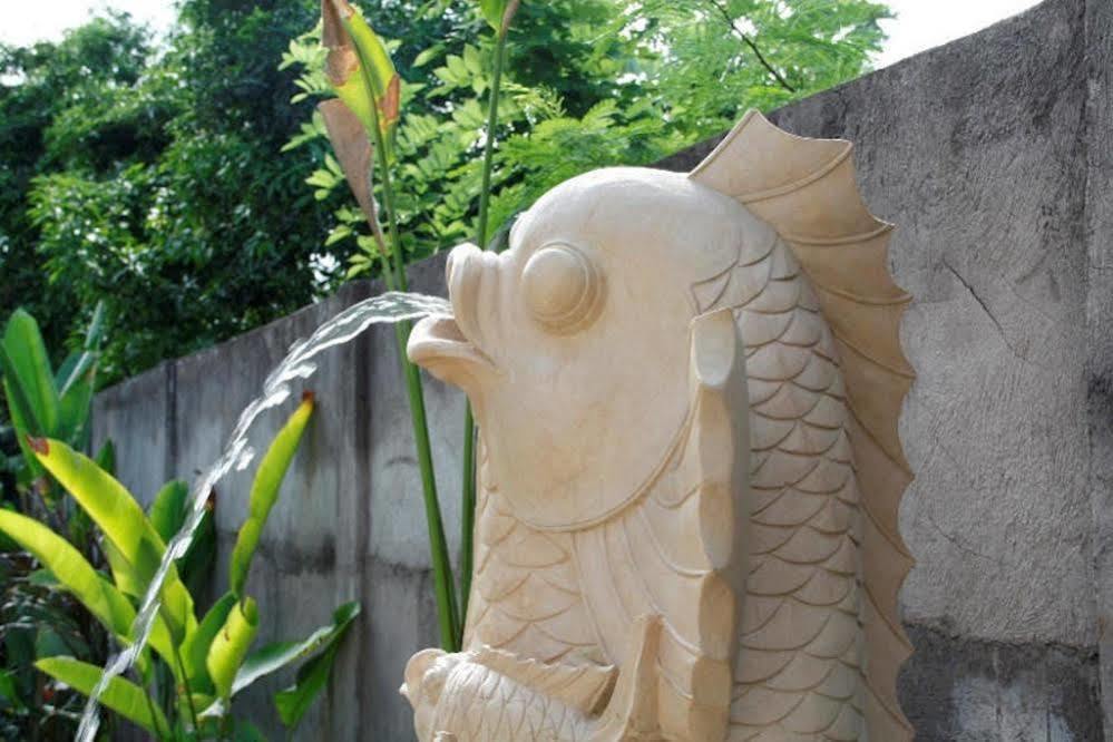 Villa Sutra เปมูเตรัน ภายนอก รูปภาพ