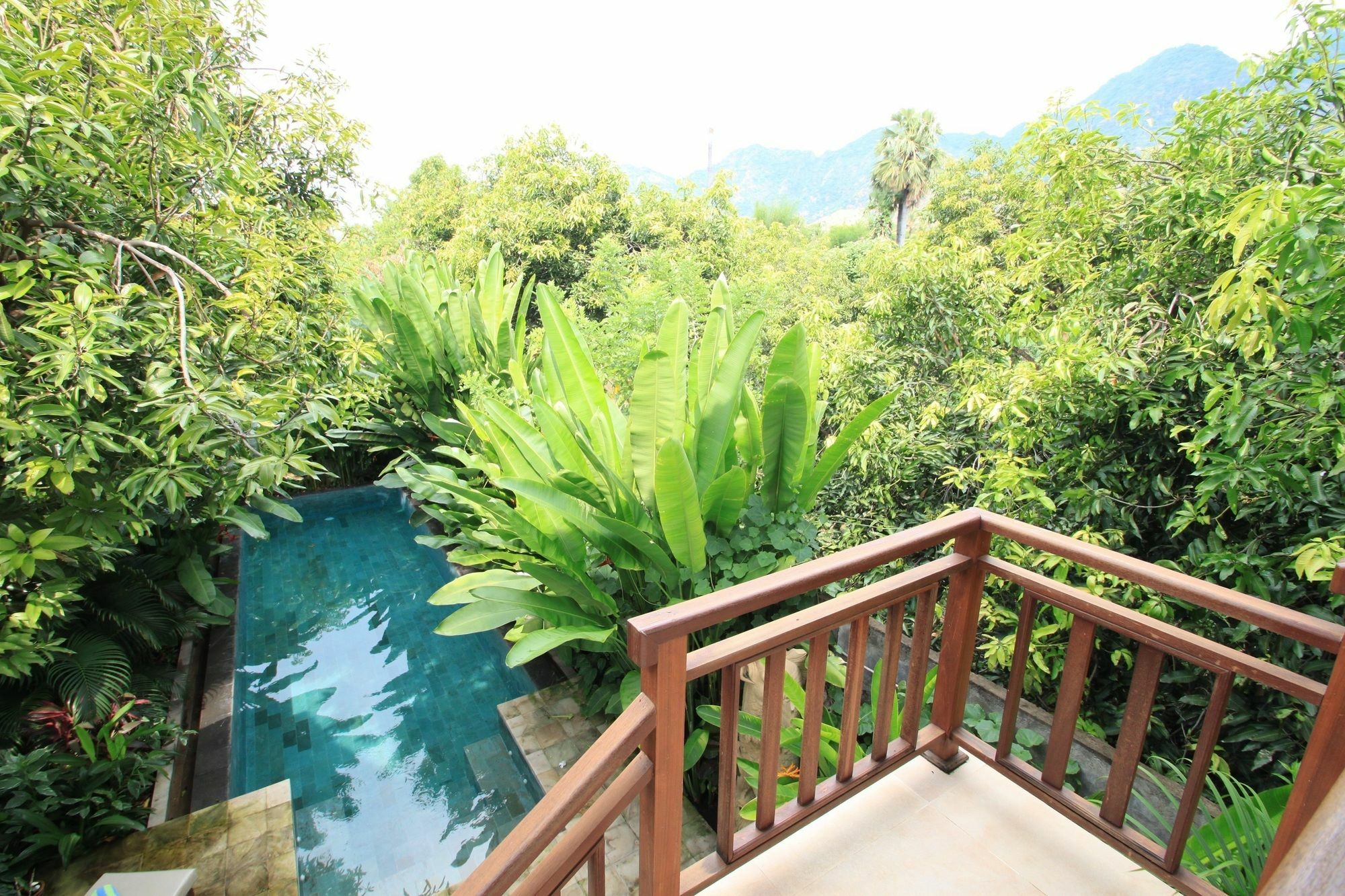 Villa Sutra เปมูเตรัน ภายนอก รูปภาพ